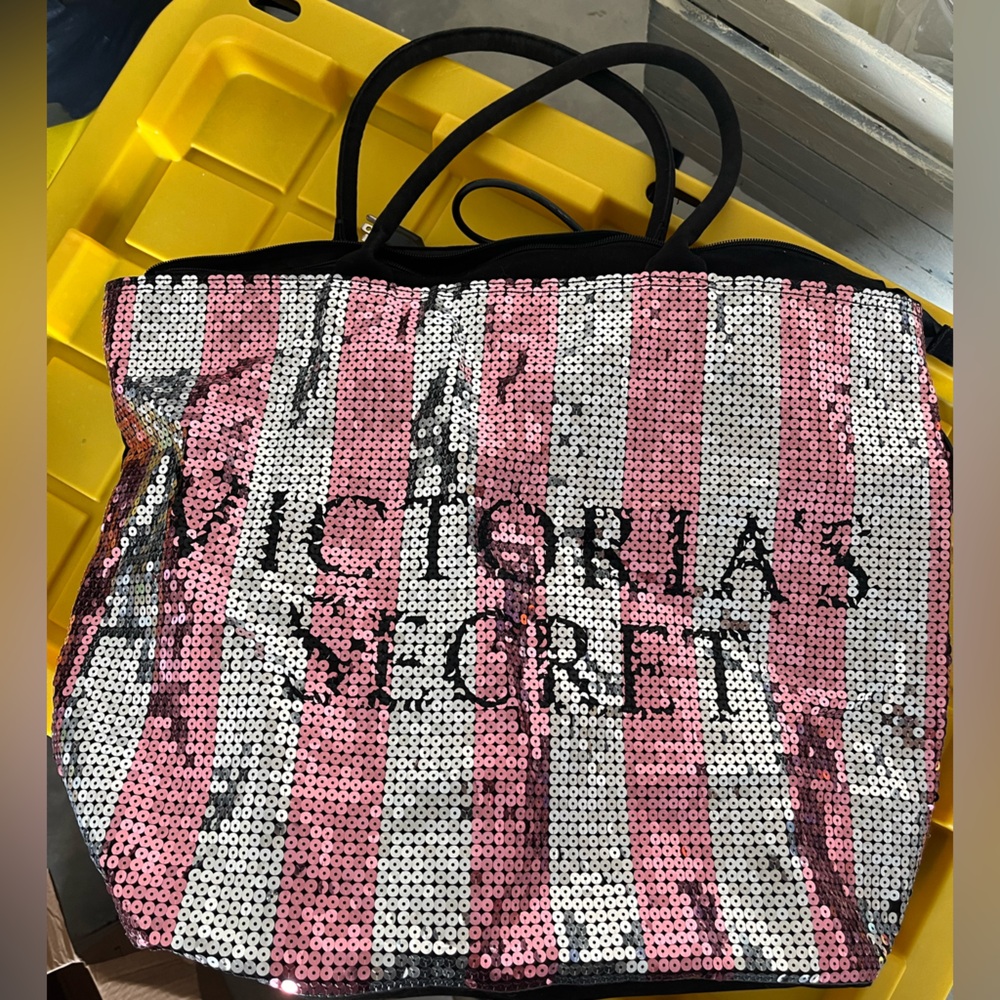 Large Victoria’s Secret tote